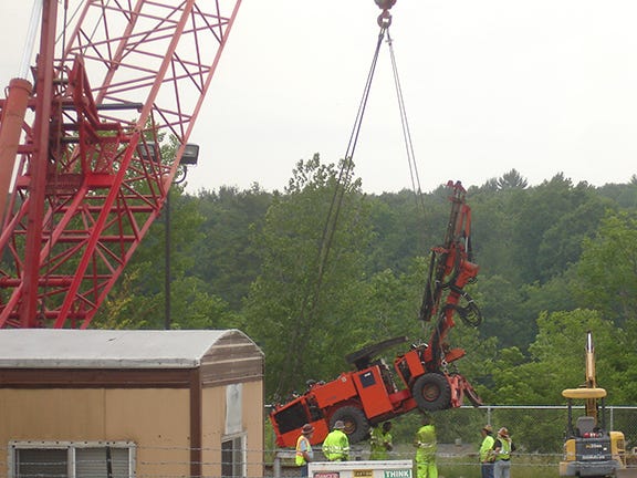 Worker Gathered Lifting